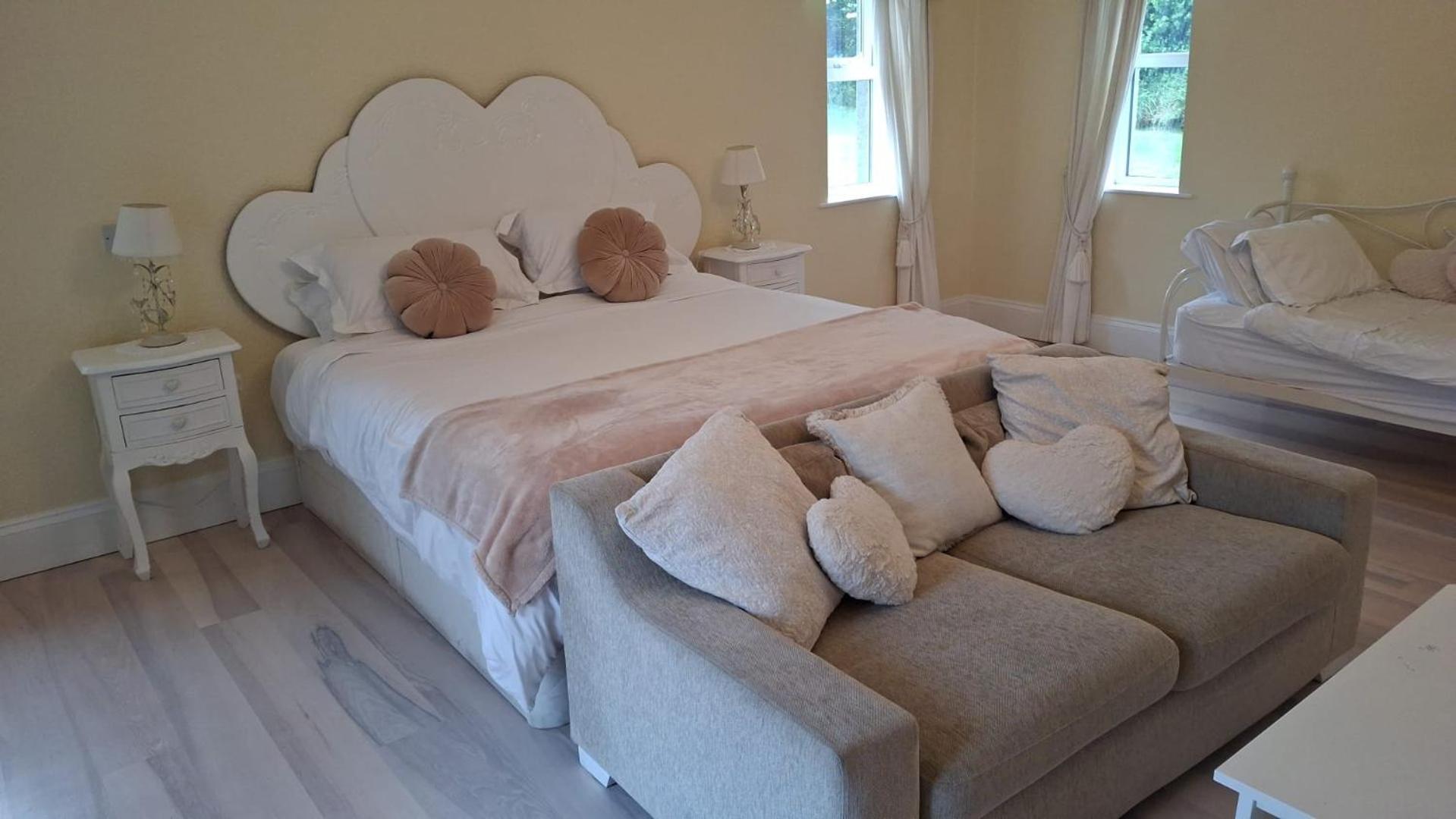 Deeside Manor Bed & Breakfast Stabannan ภายนอก รูปภาพ